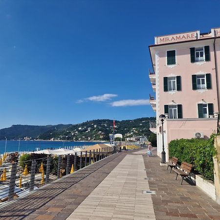 Hotel Miramare Spotorno Buitenkant foto