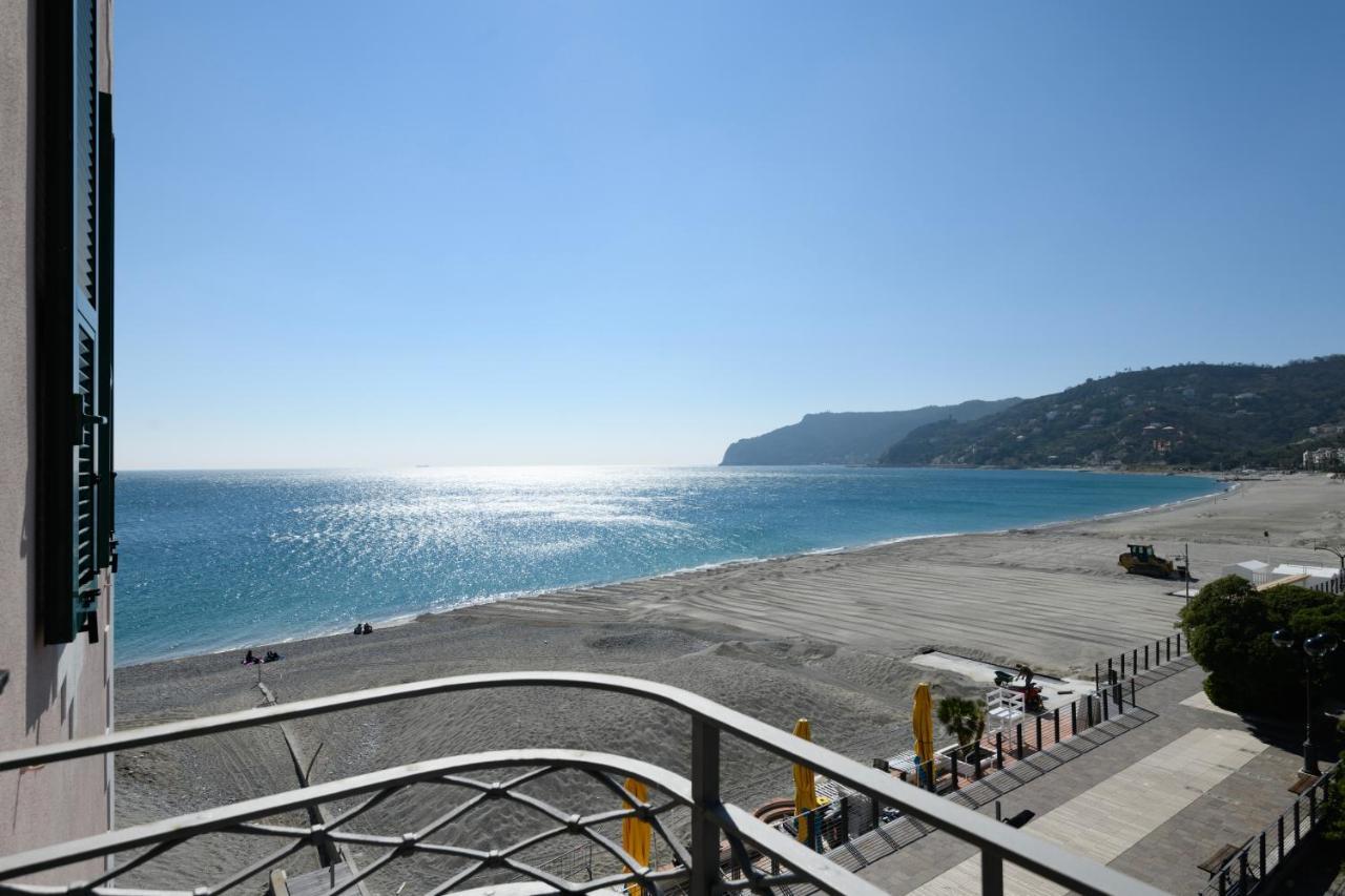 Hotel Miramare Spotorno Buitenkant foto