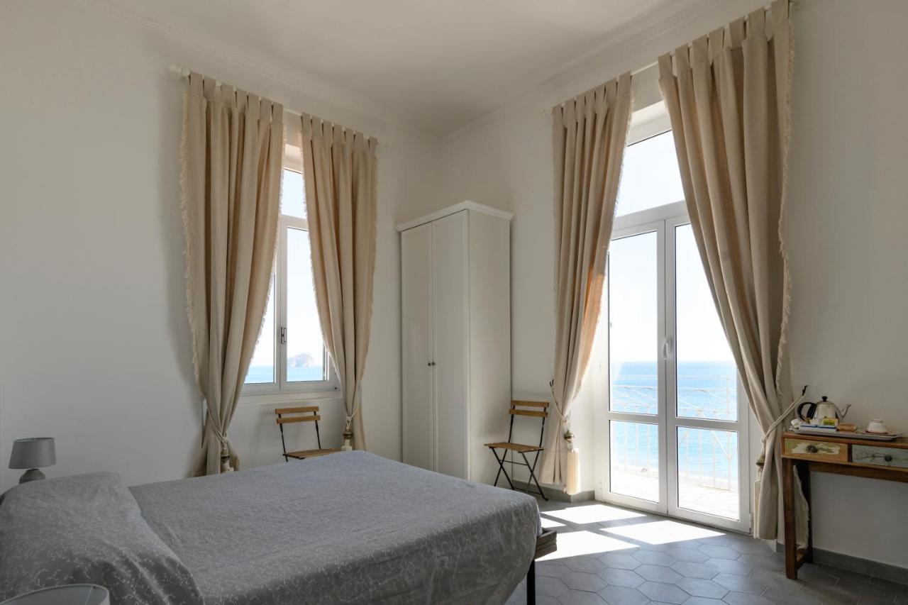 Hotel Miramare Spotorno Buitenkant foto