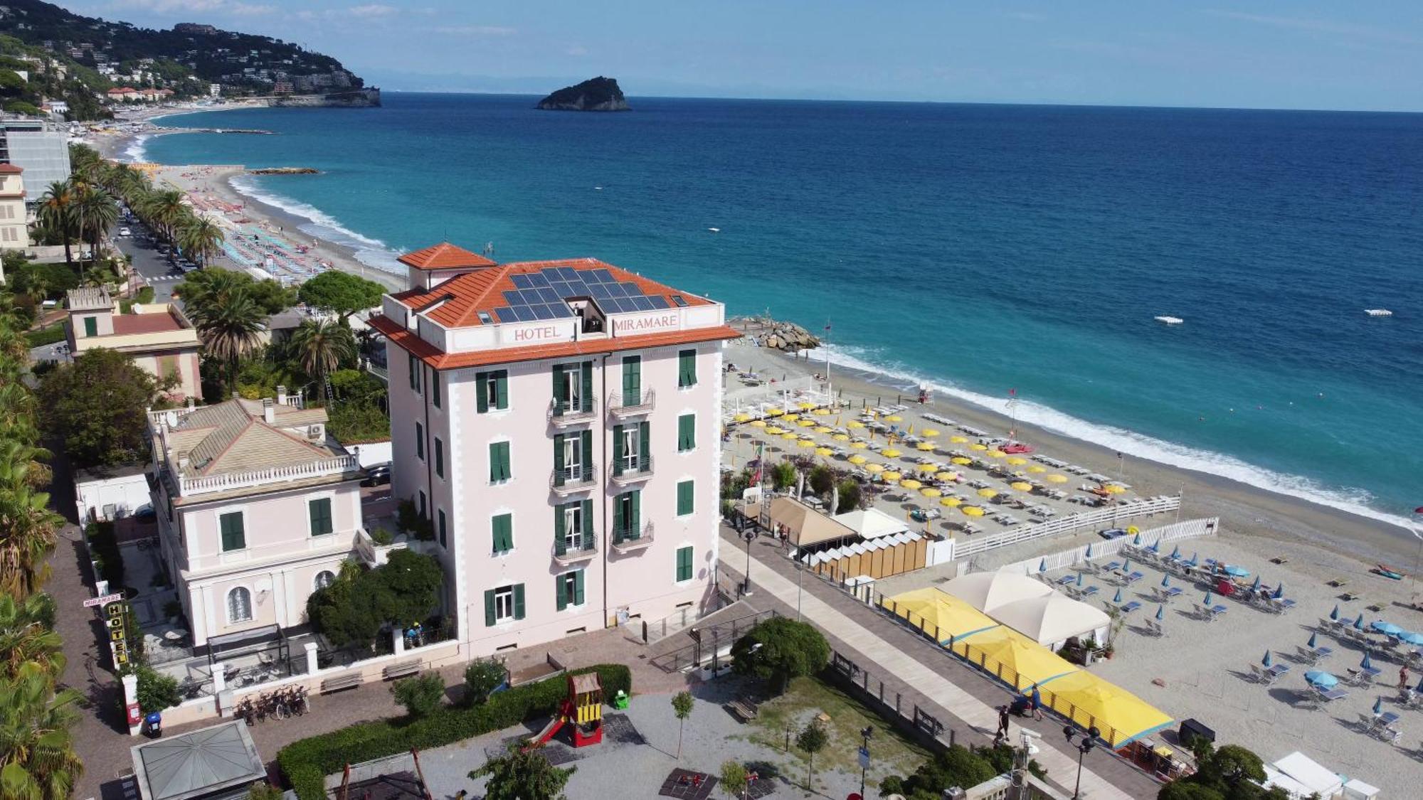 Hotel Miramare Spotorno Buitenkant foto