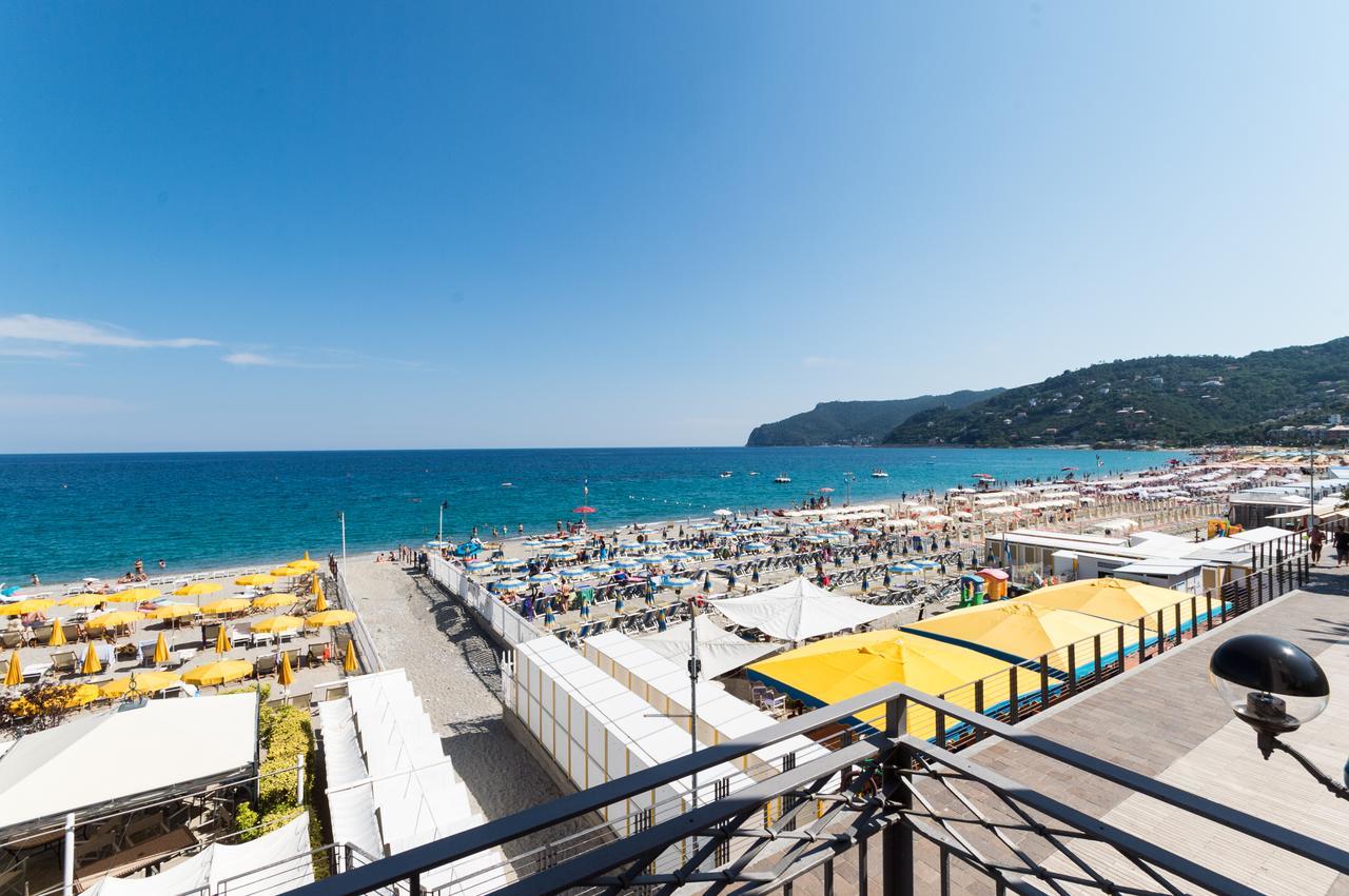 Hotel Miramare Spotorno Buitenkant foto